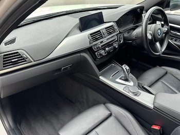 Used BMW 3 Series 2018 for sale - 75632911: Photo