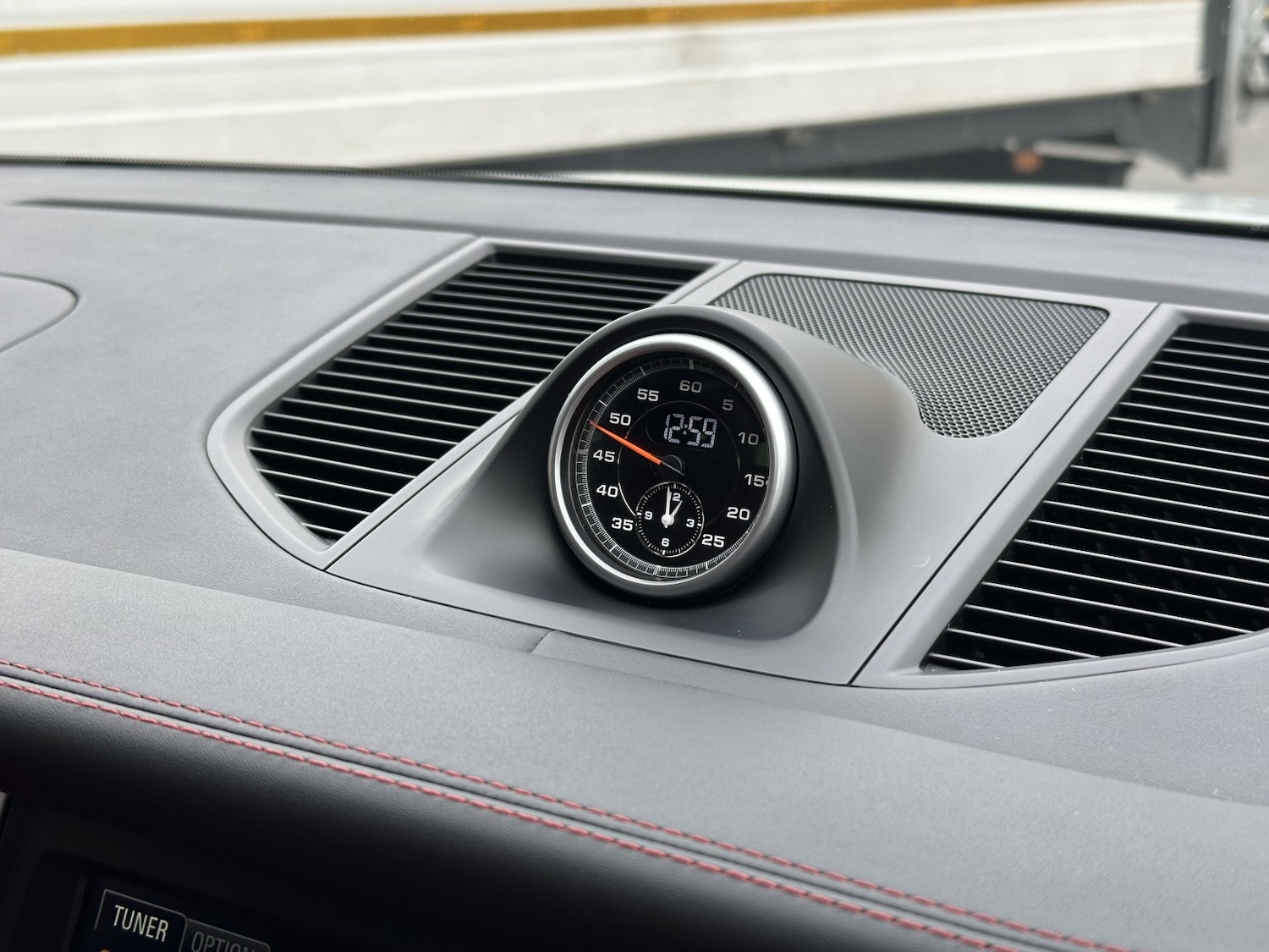 Used Porsche Macan 2015 for sale - 76305467: Photo 14