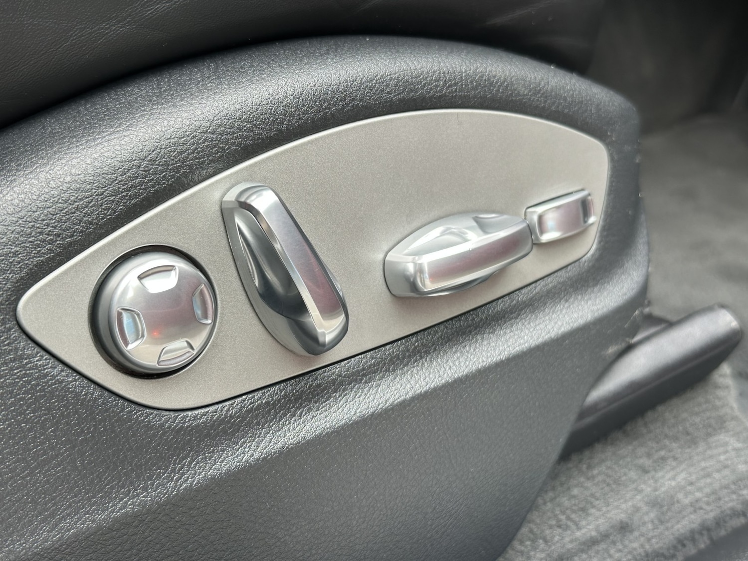 Used Porsche Macan 2015 for sale - 76305467: Photo 16