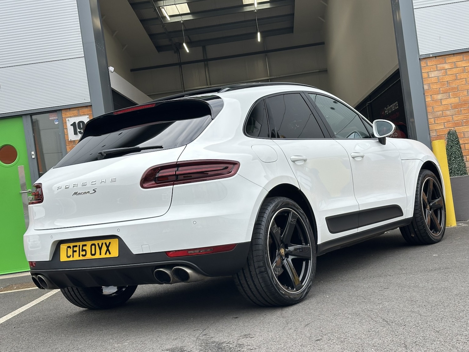 Used Porsche Macan 2015 for sale - 76305467: Photo 18