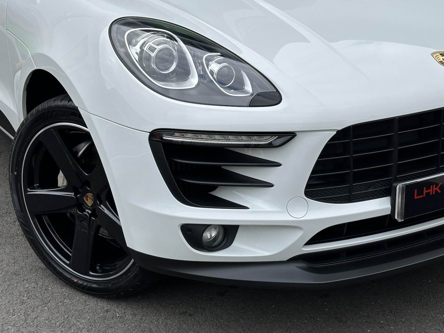 Used Porsche Macan 2015 for sale - 76305467: Photo 2