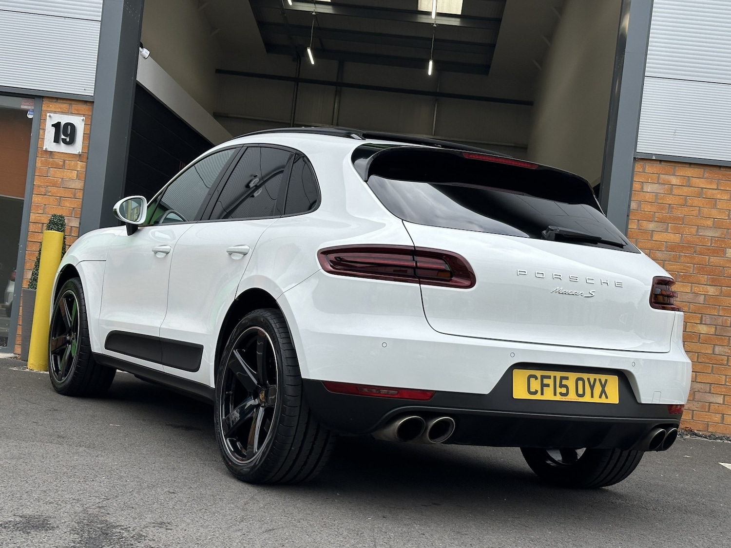 Used Porsche Macan 2015 for sale - 76305467: Photo 20