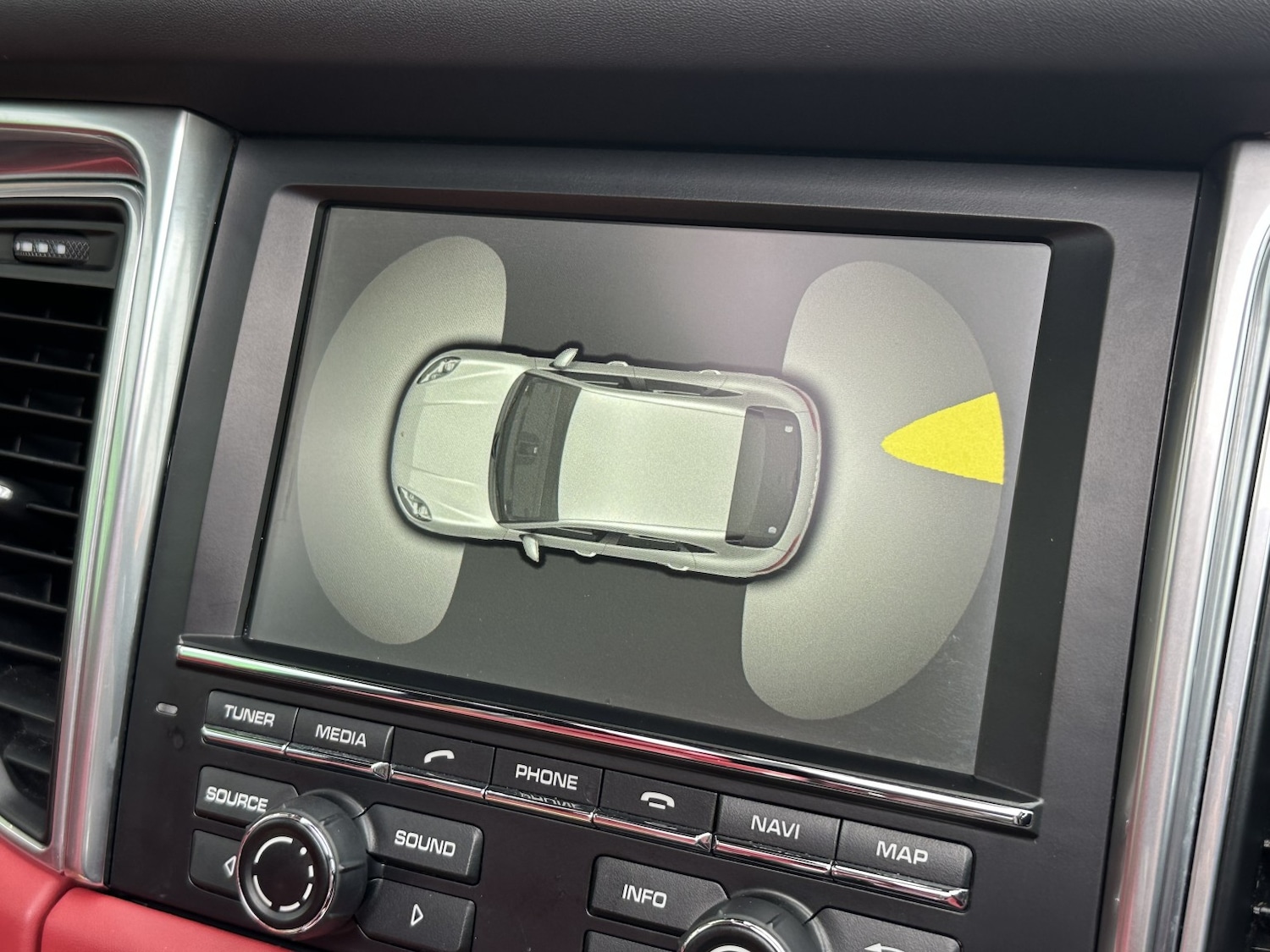 Used Porsche Macan 2015 for sale - 76305467: Photo 26