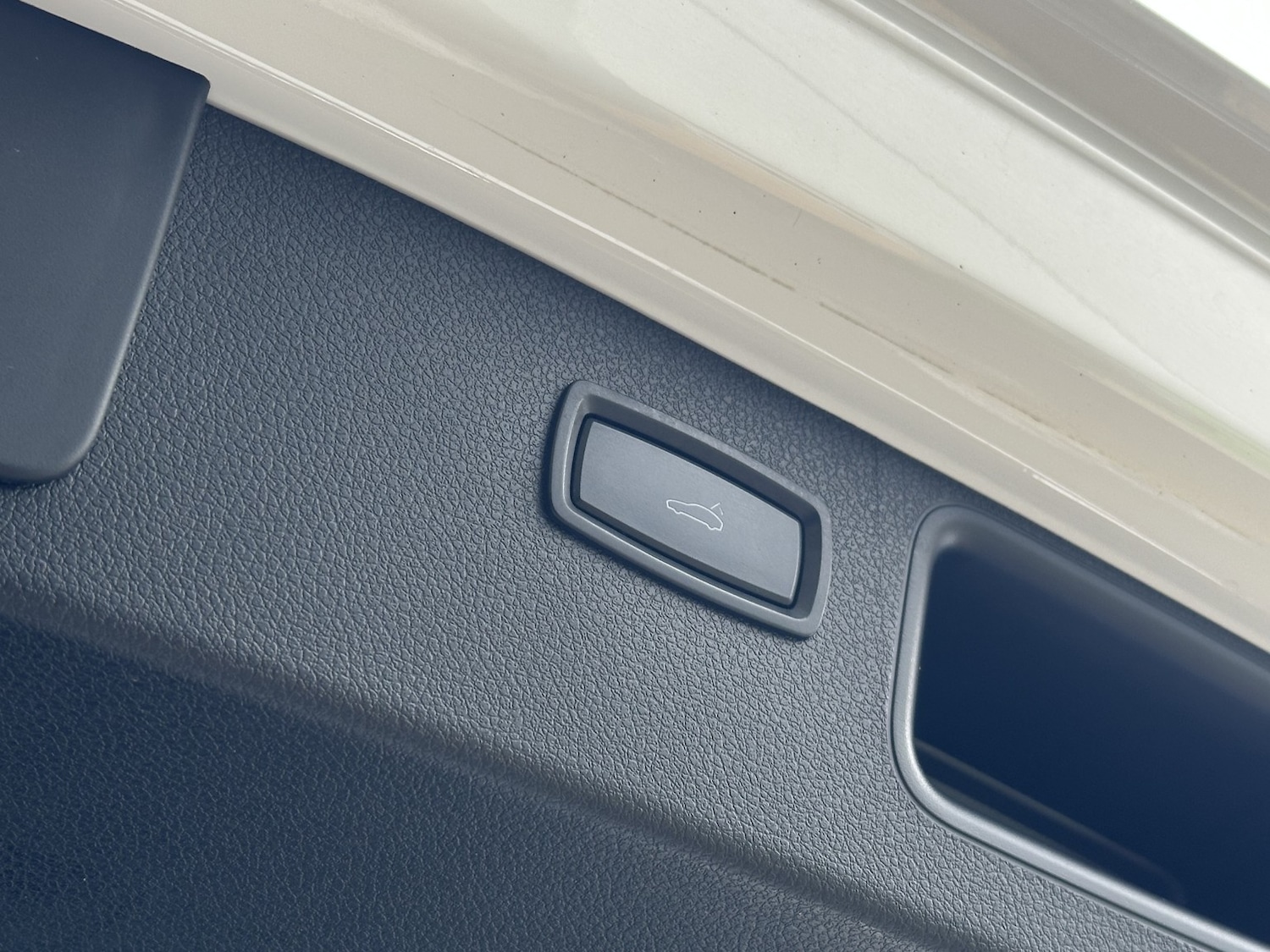 Used Porsche Macan 2015 for sale - 76305467: Photo 29