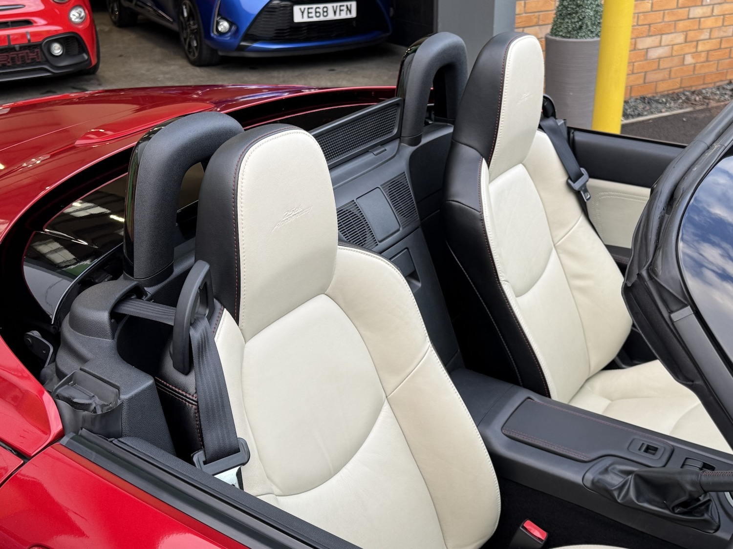 Used Mazda MX-5 2014 for sale - 77264502: Photo 6