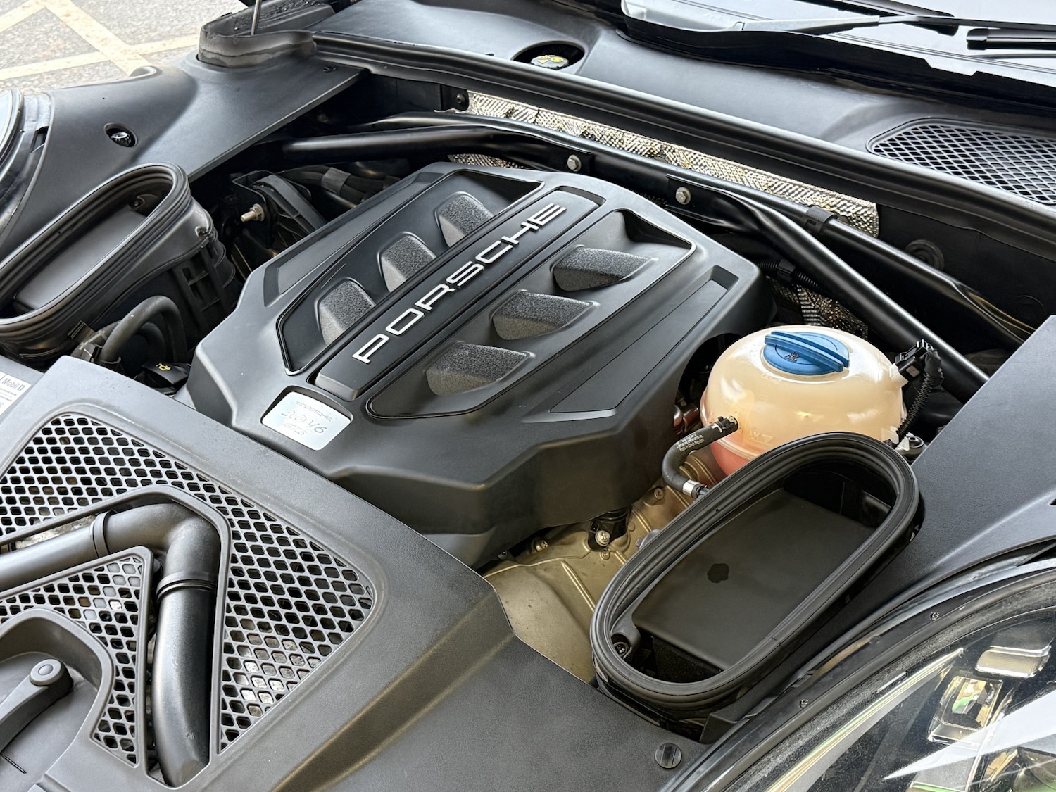 Used Porsche Macan 2016 for sale - 77201218: Photo 18