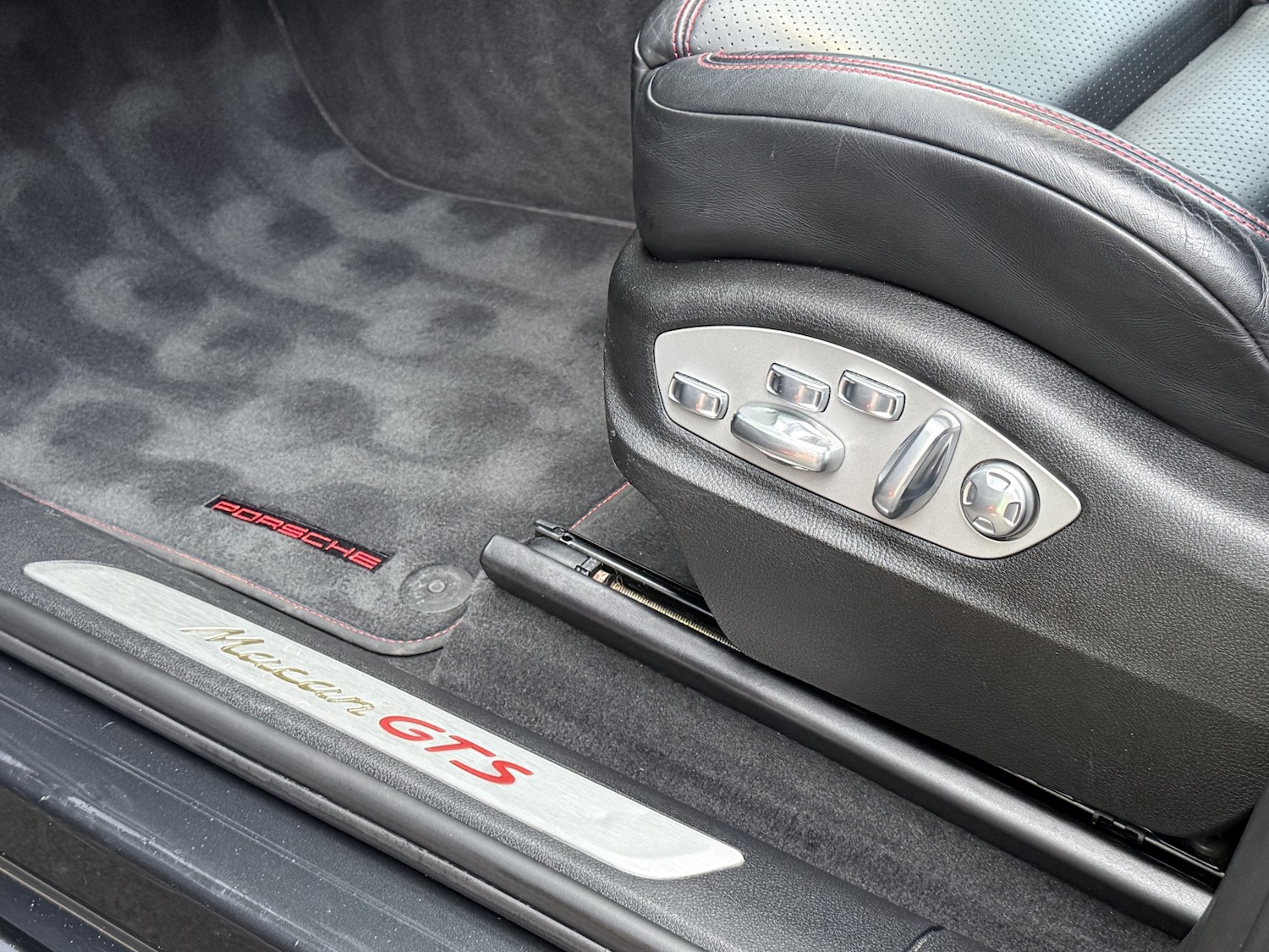 Used Porsche Macan 2016 for sale - 77201218: Photo 30