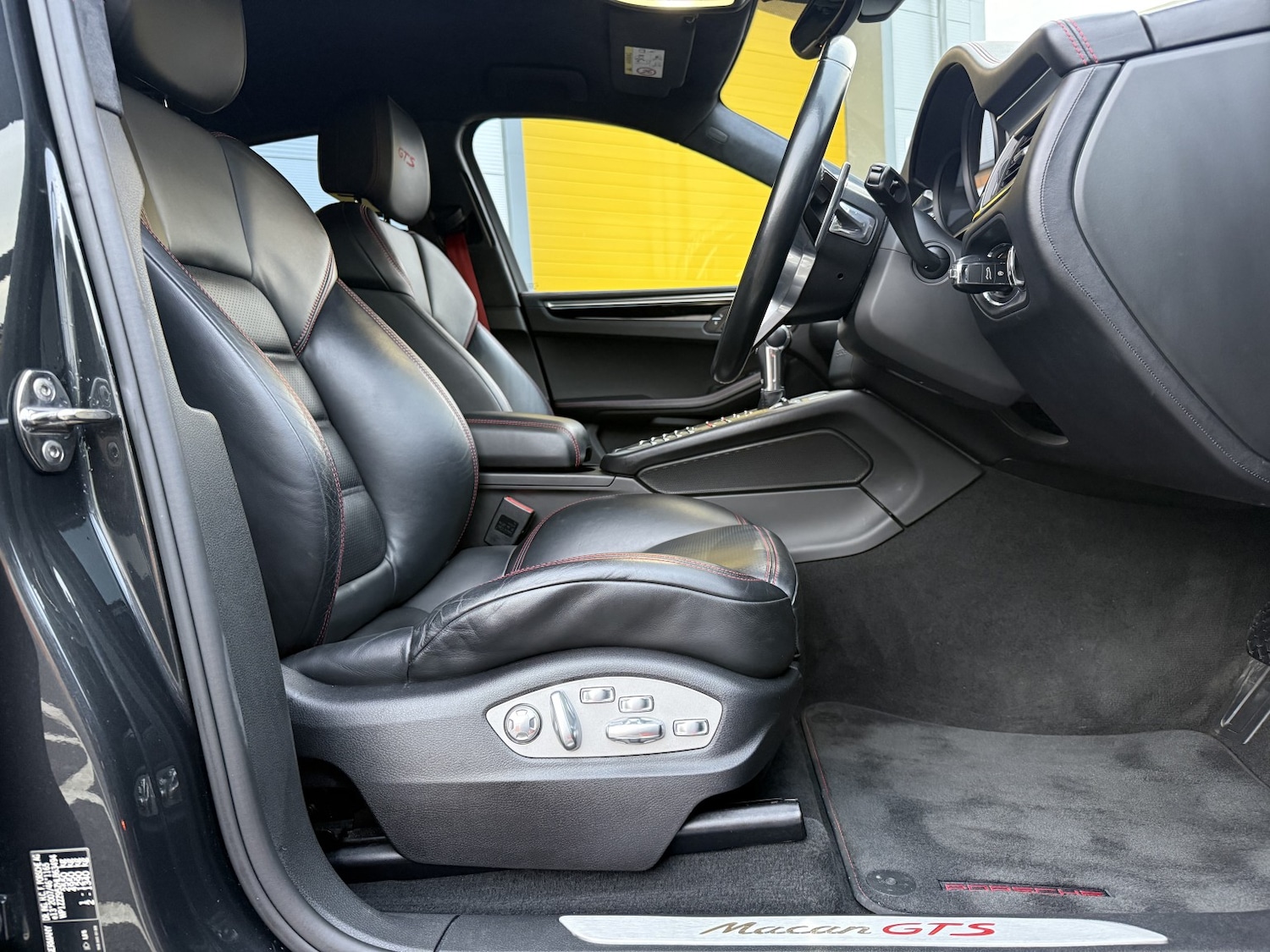 Used Porsche Macan 2016 for sale - 77201218: Photo 5