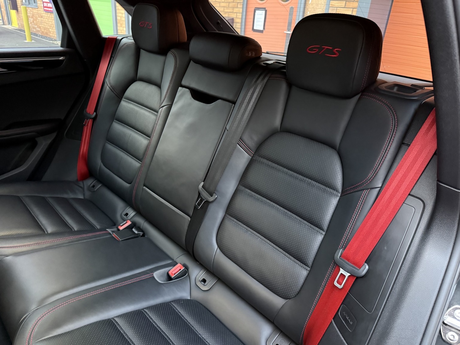 Used Porsche Macan 2016 for sale - 77201218: Photo 6