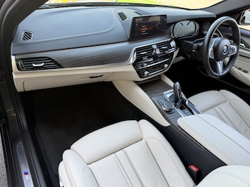 Used BMW 5 Series 2018 for sale - 79507822: Photo