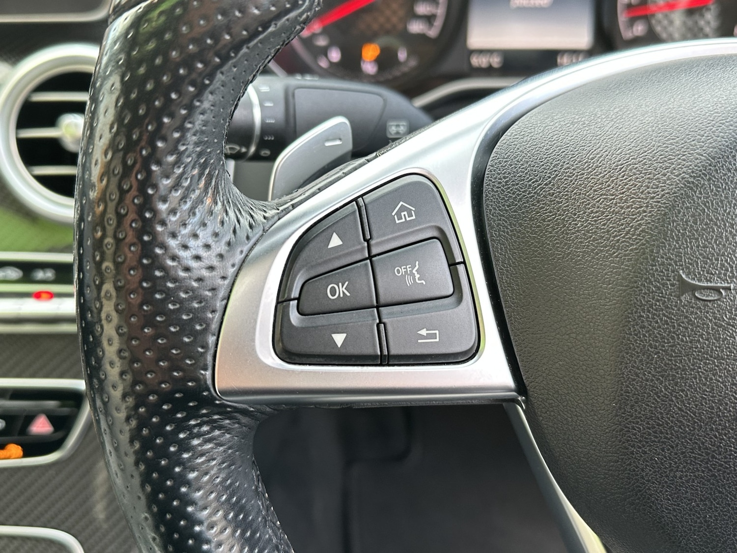 Used Mercedes-Benz C Class 2016 for sale - 76799217: Photo 39