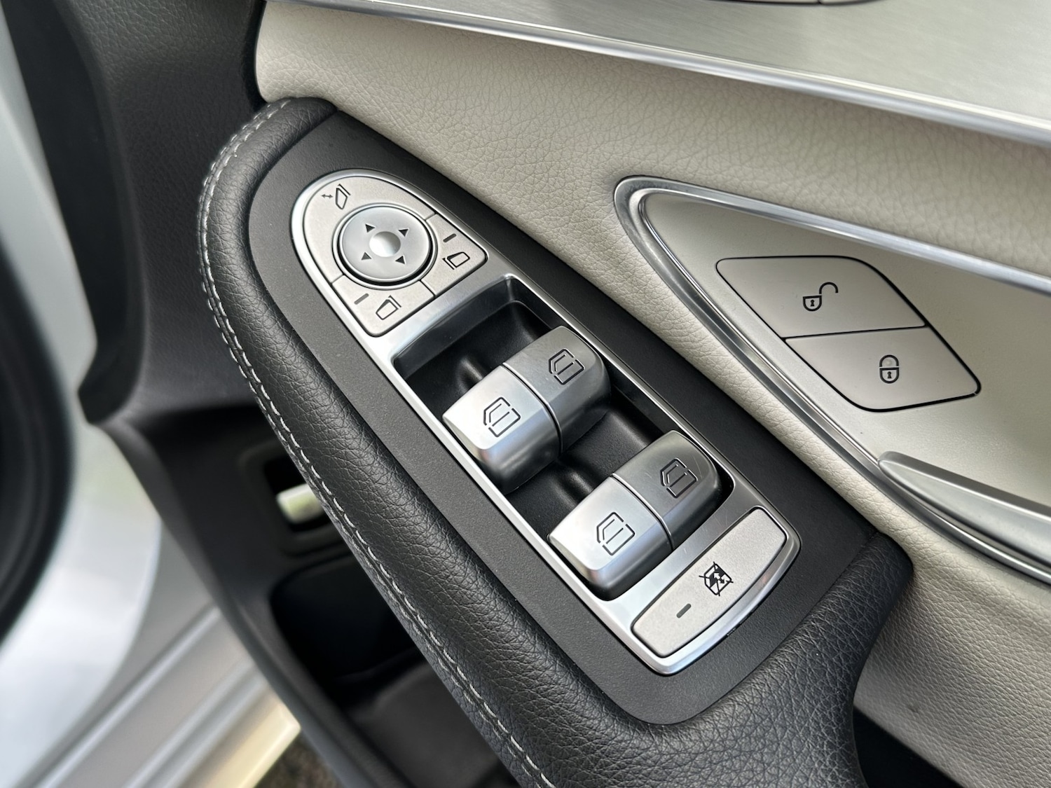 Used Mercedes-Benz C Class 2016 for sale - 76799217: Photo 41