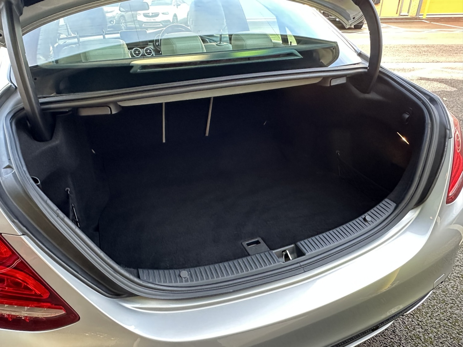 Used Mercedes-Benz C Class 2016 for sale - 76799217: Photo 44