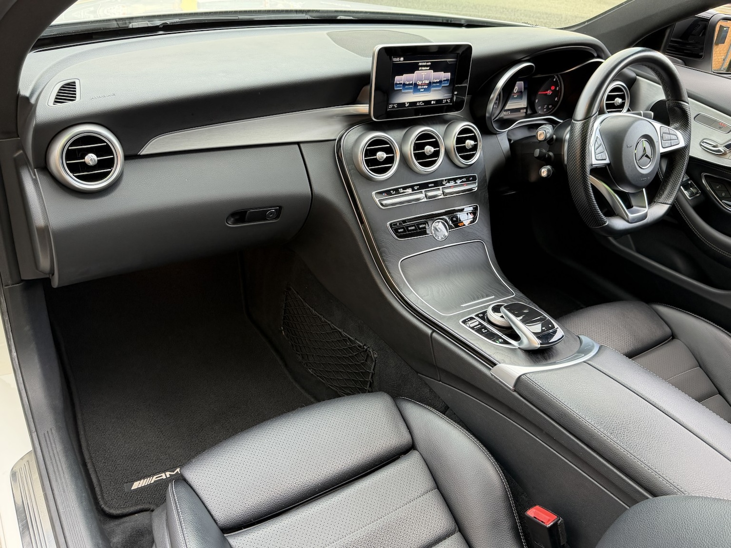 Used Mercedes-Benz C Class 2017 for sale - 76963312: Photo 4