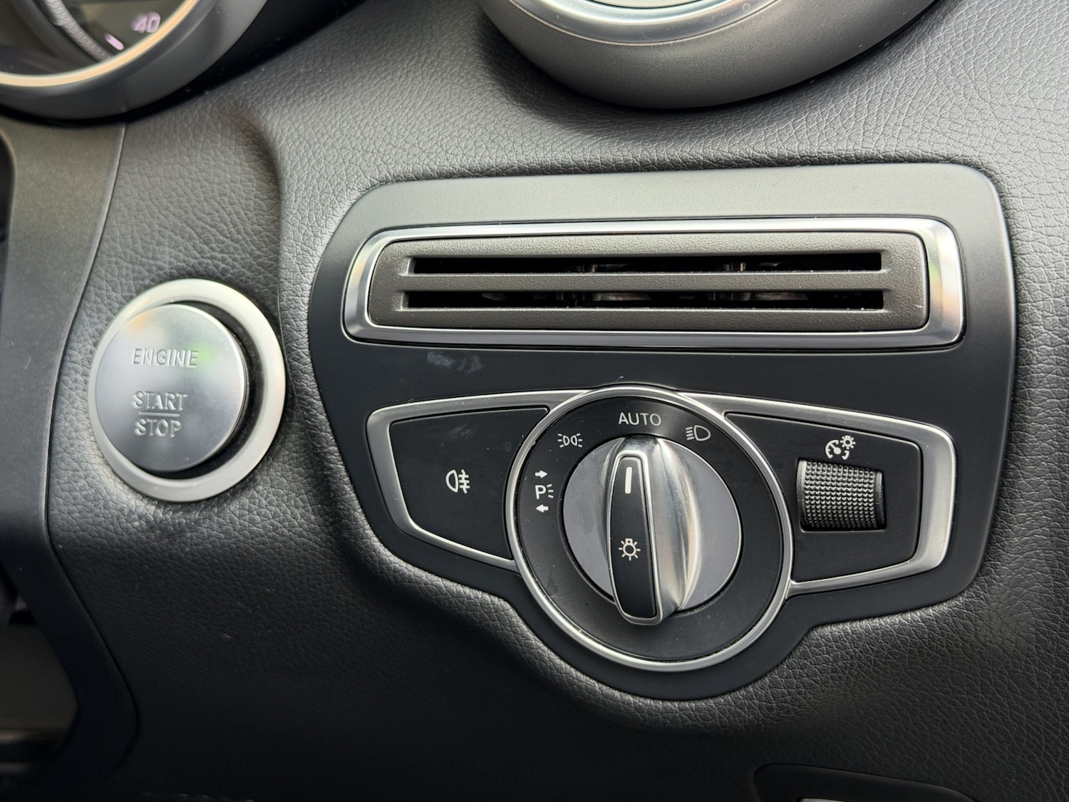 Used Mercedes-Benz C Class 2017 for sale - 76963312: Photo 9