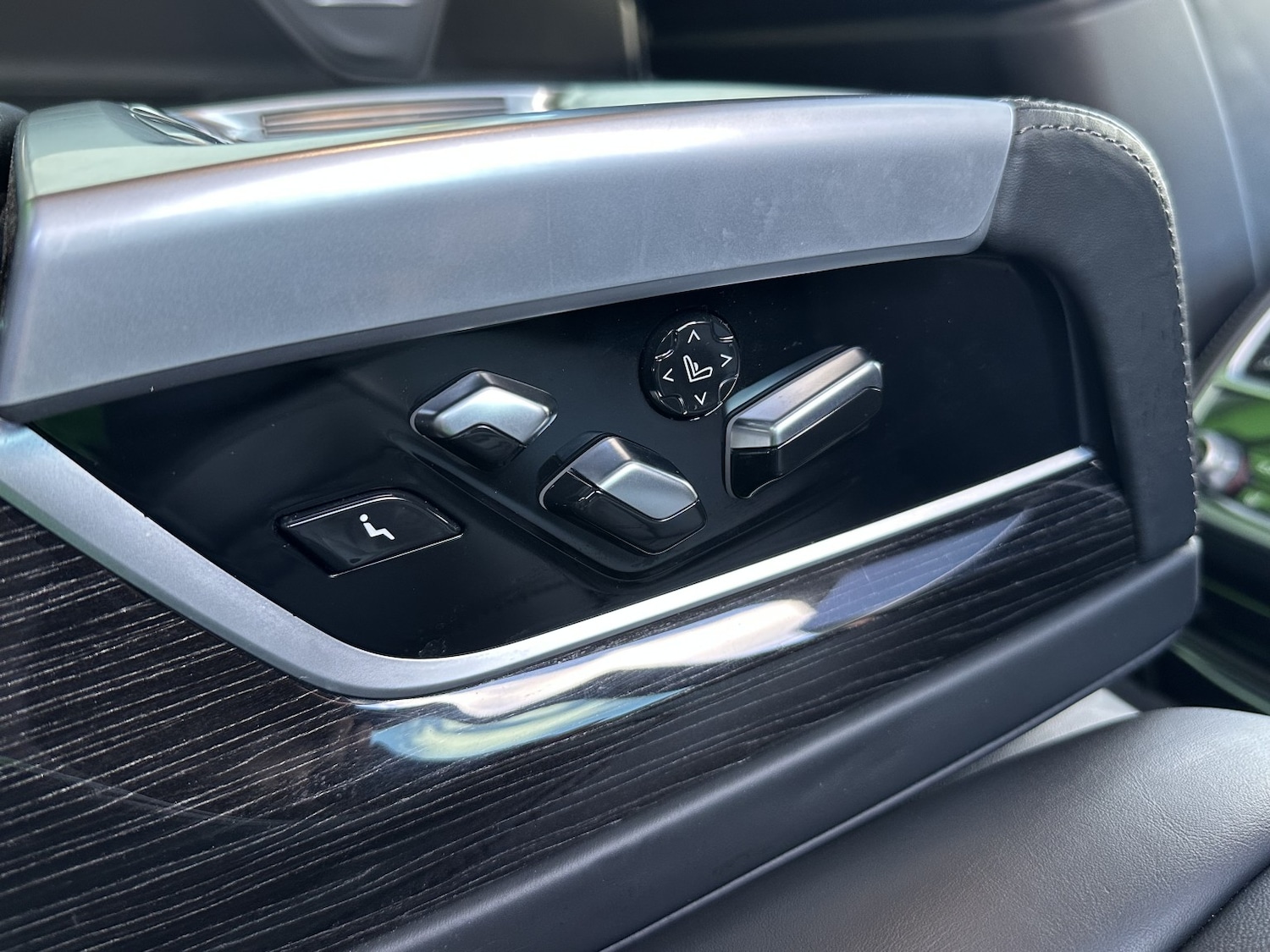 Used BMW 7 Series 2019 for sale - 77891643: Photo 45