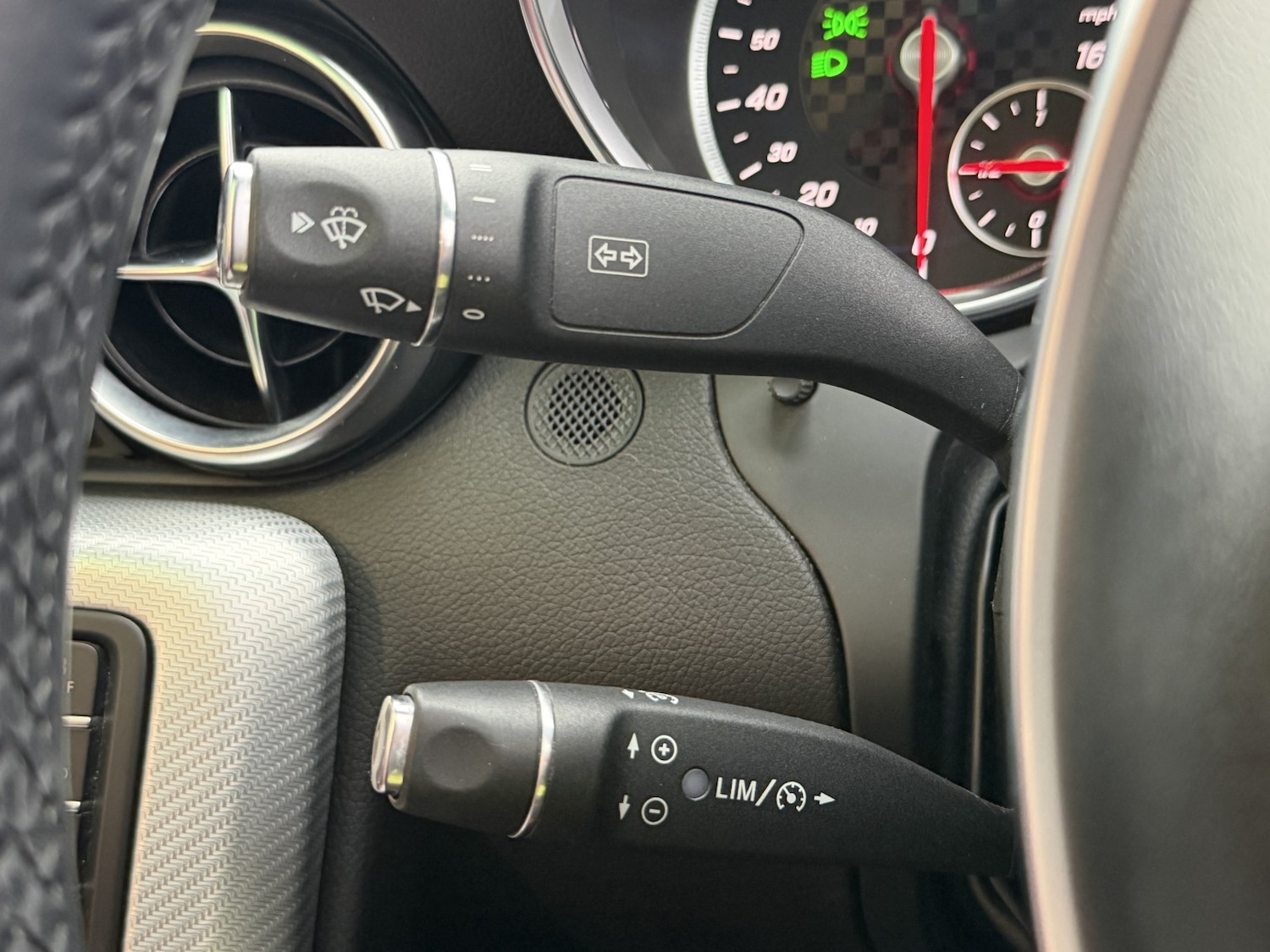 Used Mercedes-Benz SLC 2016 for sale - 77313989: Photo 12