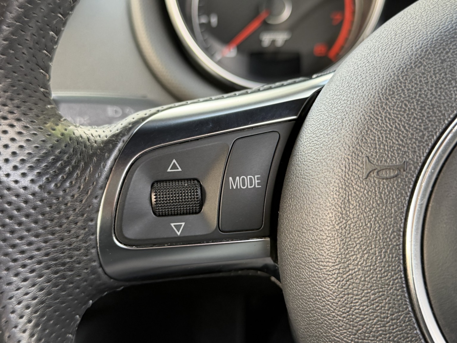 Used Audi TT 2014 for sale - 77572858: Photo 10