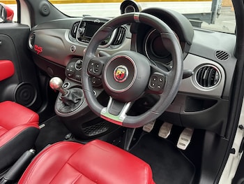 Used Abarth 595 2017 for sale - 76293176: Photo