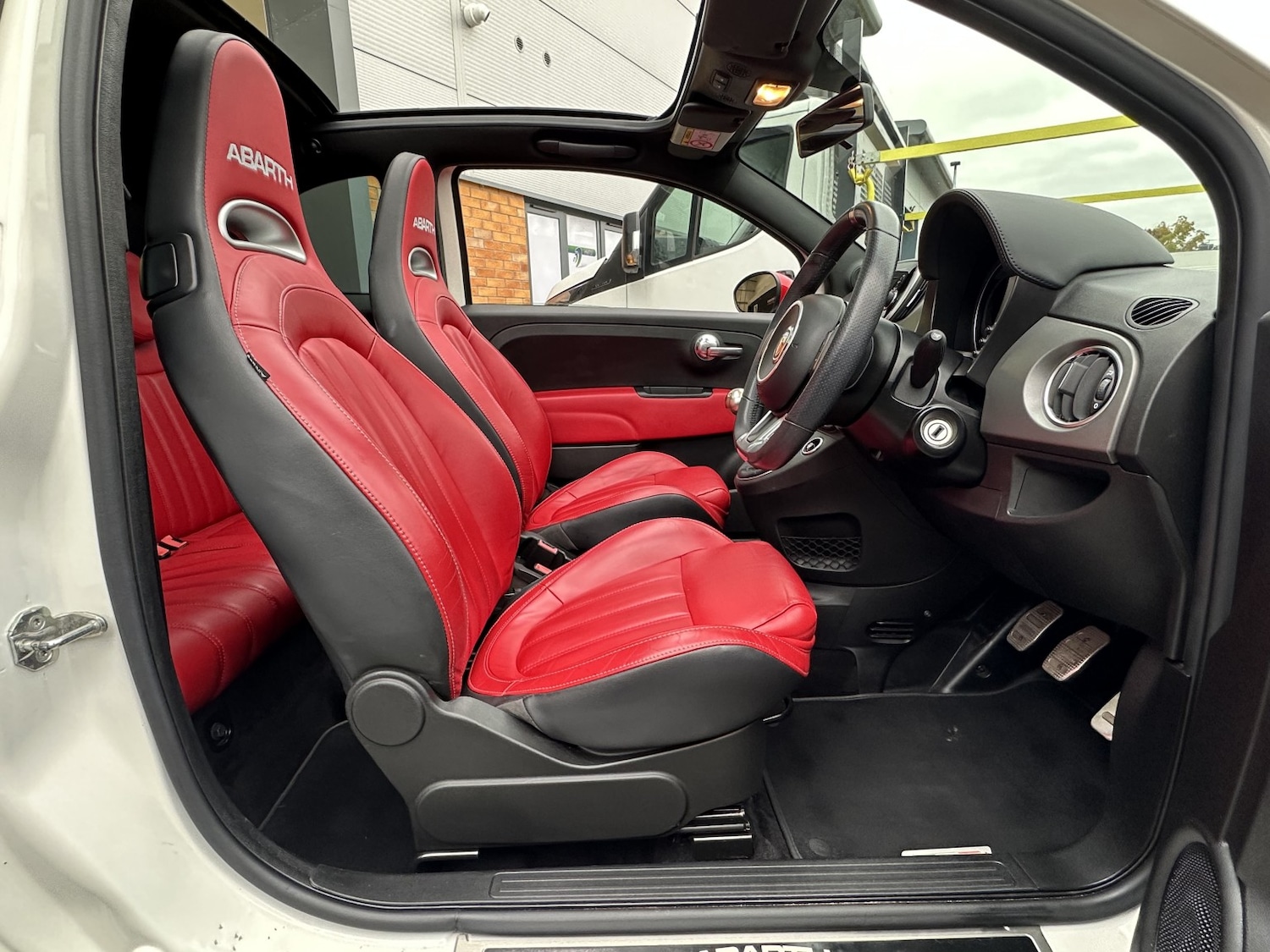 Used Abarth 595 2017 for sale - 76293176: Photo 6