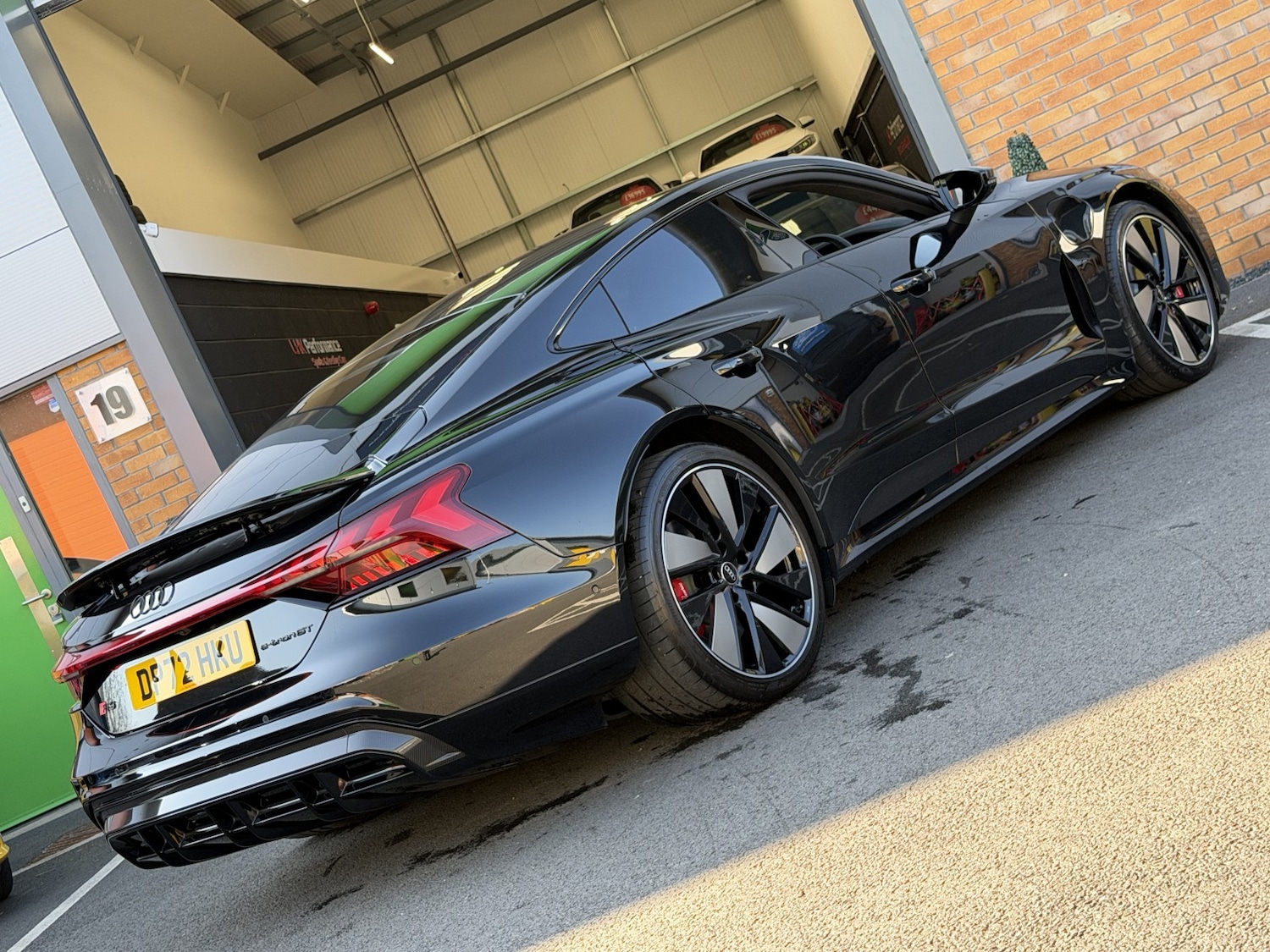 Used Audi RS e-tron GT 2022 for sale - 77954019: Photo 40