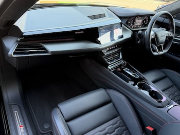 Used Audi RS e-tron GT 2022 for sale - 77954019: Photo