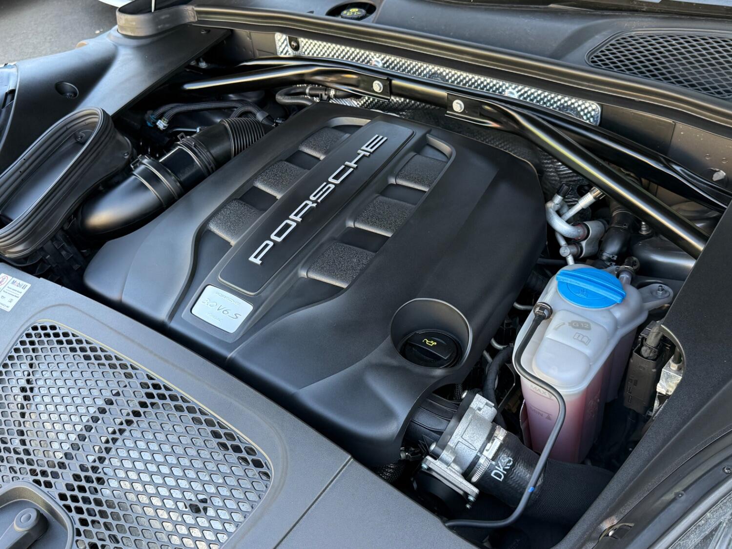 Used Porsche Macan 2015 for sale - 76951144: Photo 19