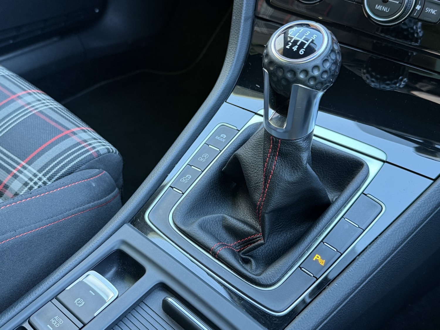 Used Volkswagen Golf 2017 for sale - 77363601: Photo 15