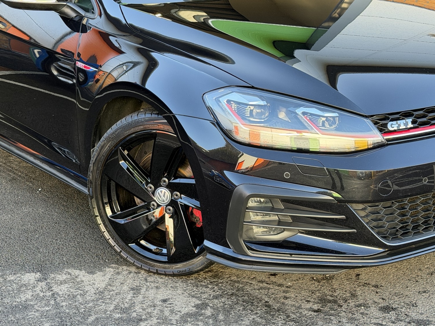 Used Volkswagen Golf 2017 for sale - 77363601: Photo 2