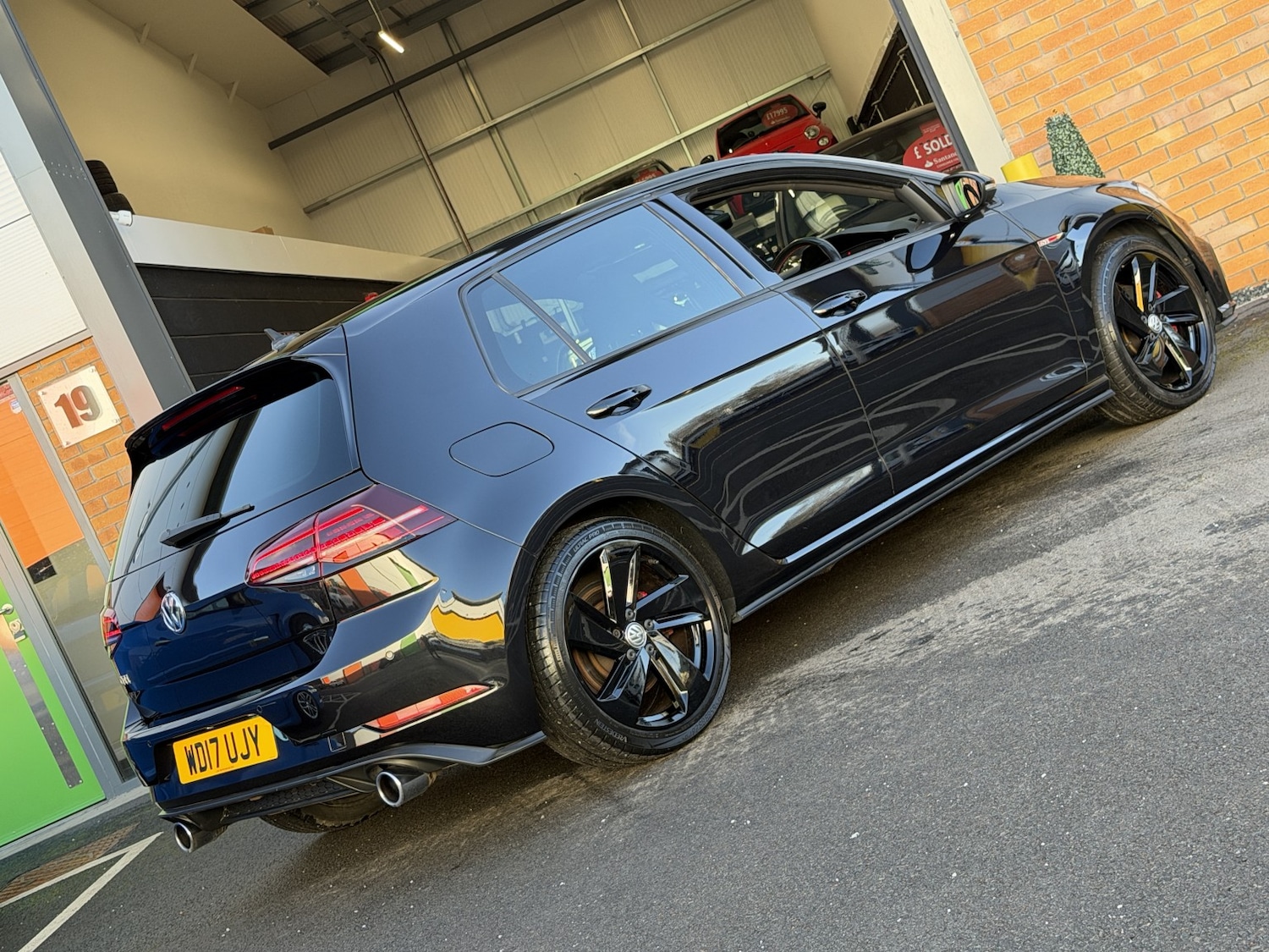 Used Volkswagen Golf 2017 for sale - 77363601: Photo 23