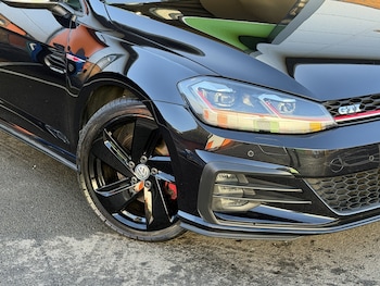 Used Volkswagen Golf 2017 for sale - 77363601: Photo