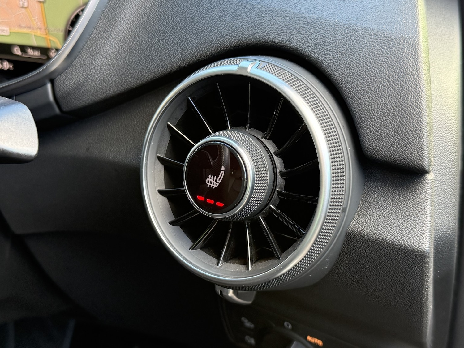 Used Audi TT 2015 for sale - 76347260: Photo 24