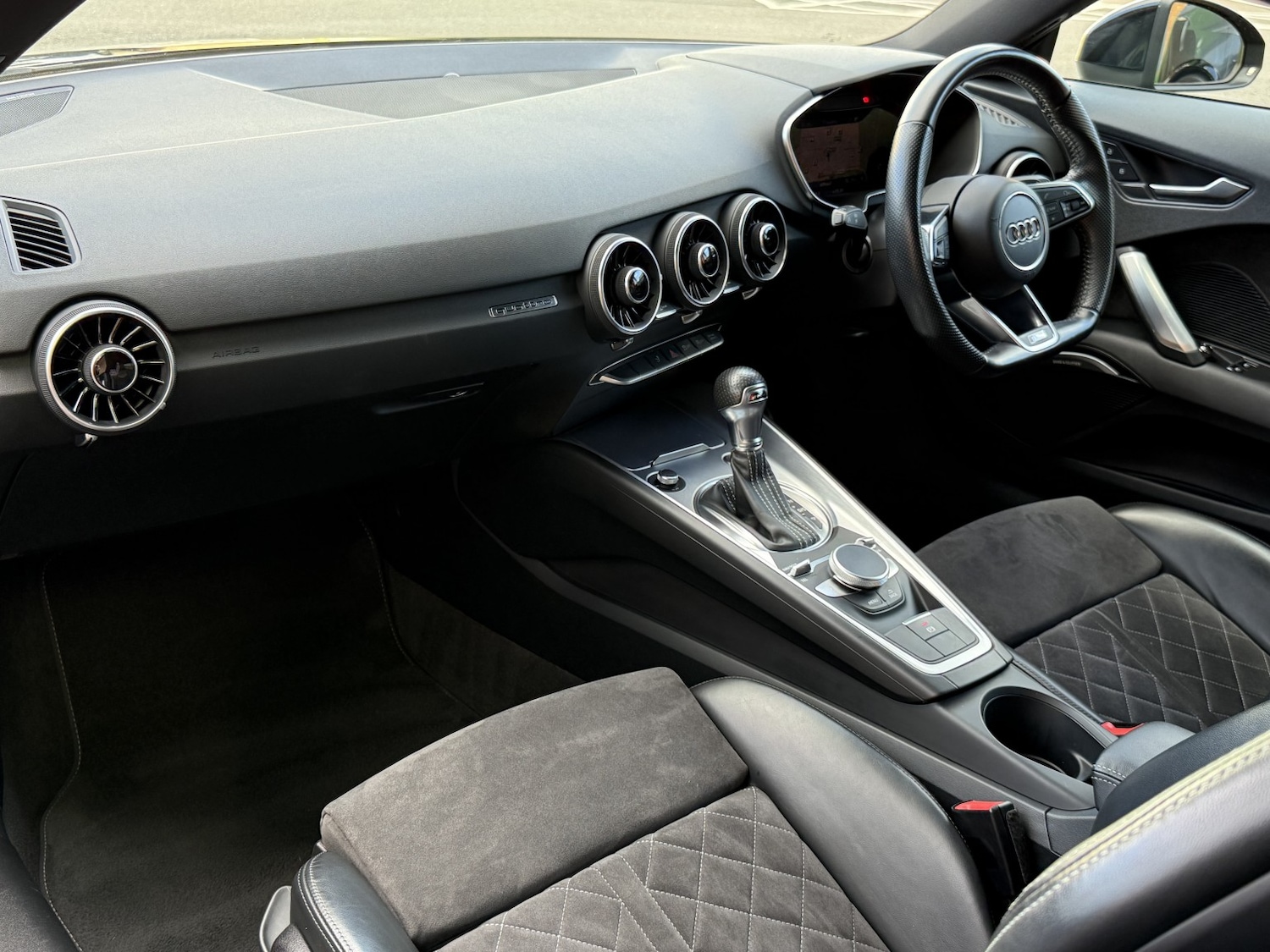 Used Audi TT 2015 for sale - 76347260: Photo 7