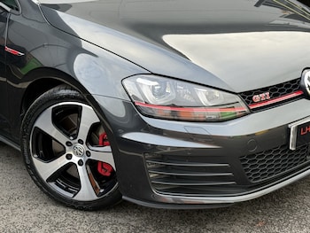 Used Volkswagen Golf 2015 for sale - 76461573: Photo