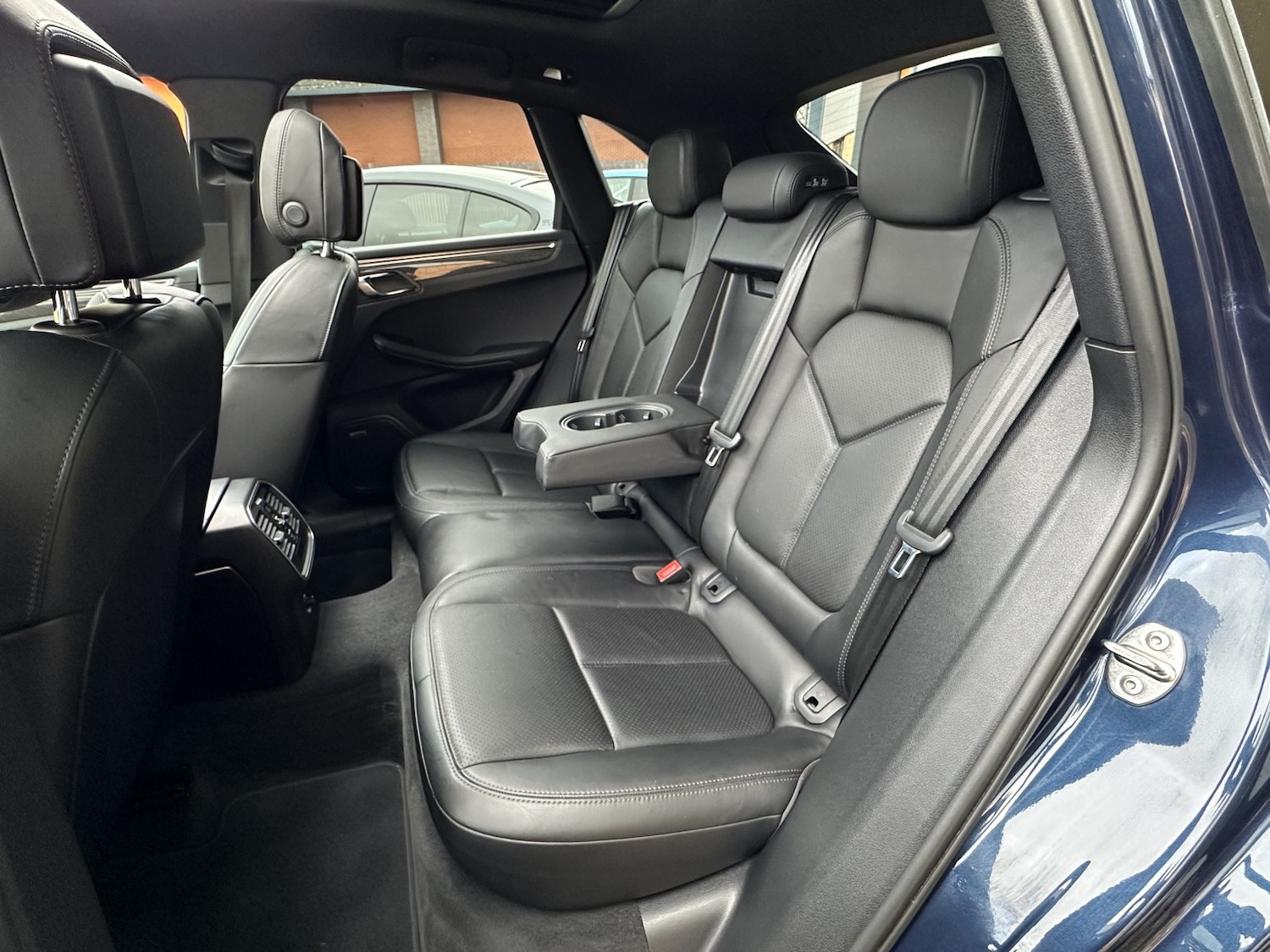 Used Porsche Macan 2015 for sale - 77632390: Photo 26