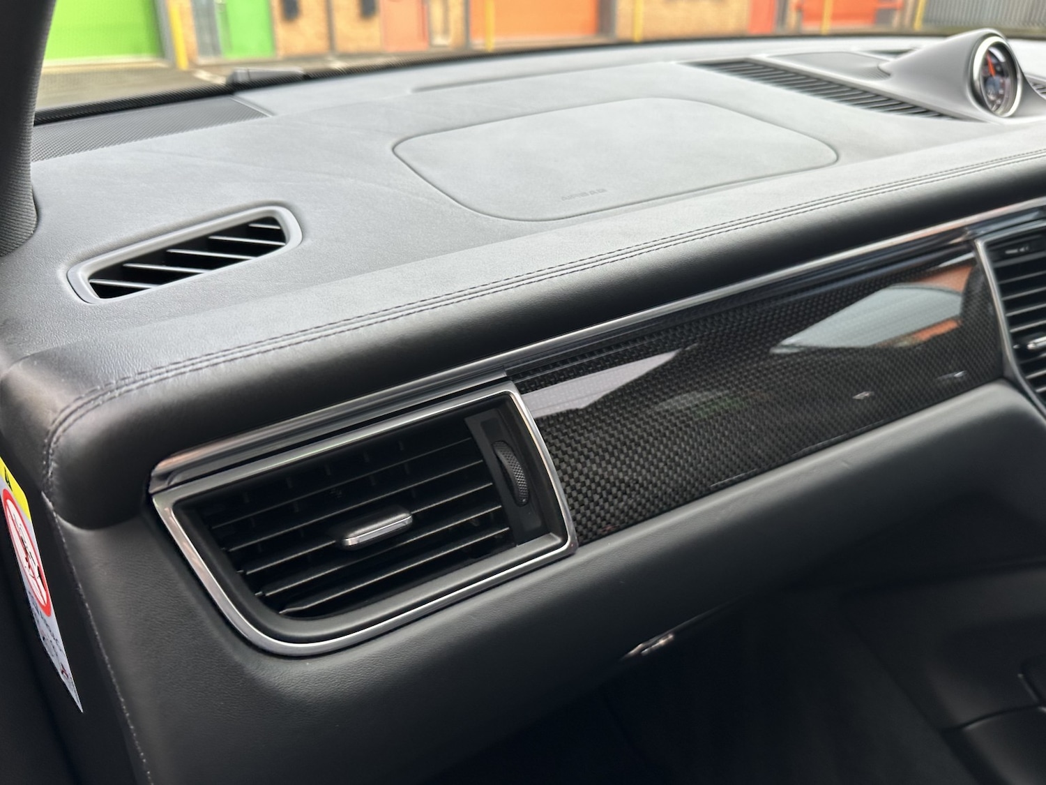 Used Porsche Macan 2015 for sale - 77632390: Photo 32