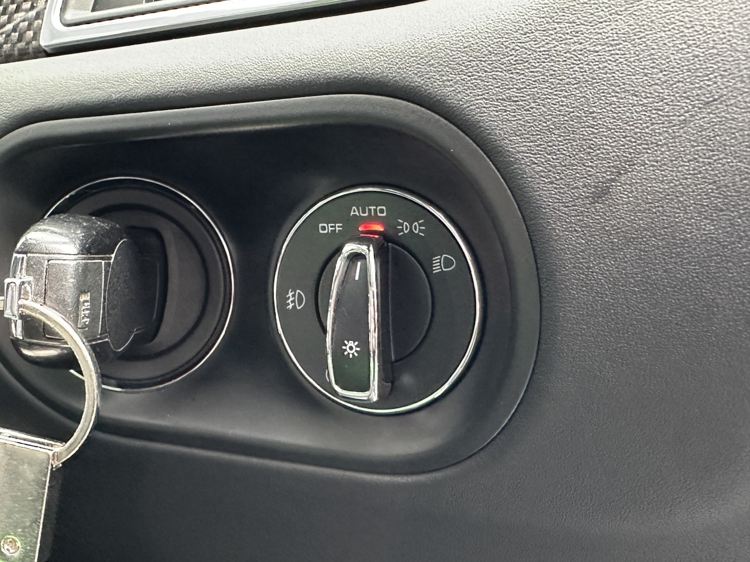 Used Porsche Macan 2015 for sale - 77632390: Photo 33