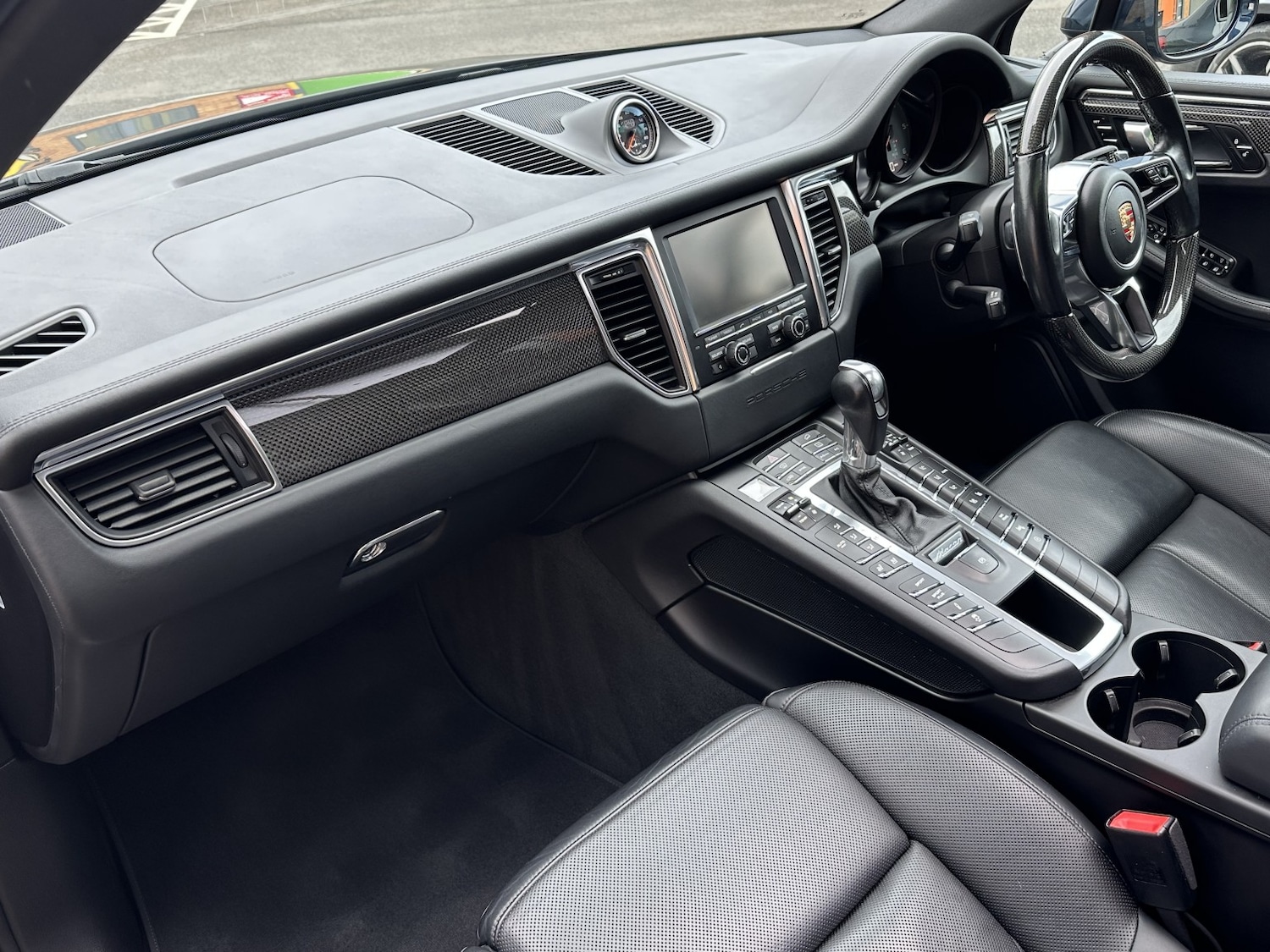 Used Porsche Macan 2015 for sale - 77632390: Photo 4