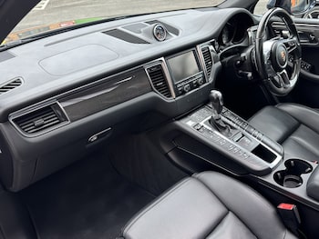 Used Porsche Macan 2015 for sale - 77632390: Photo