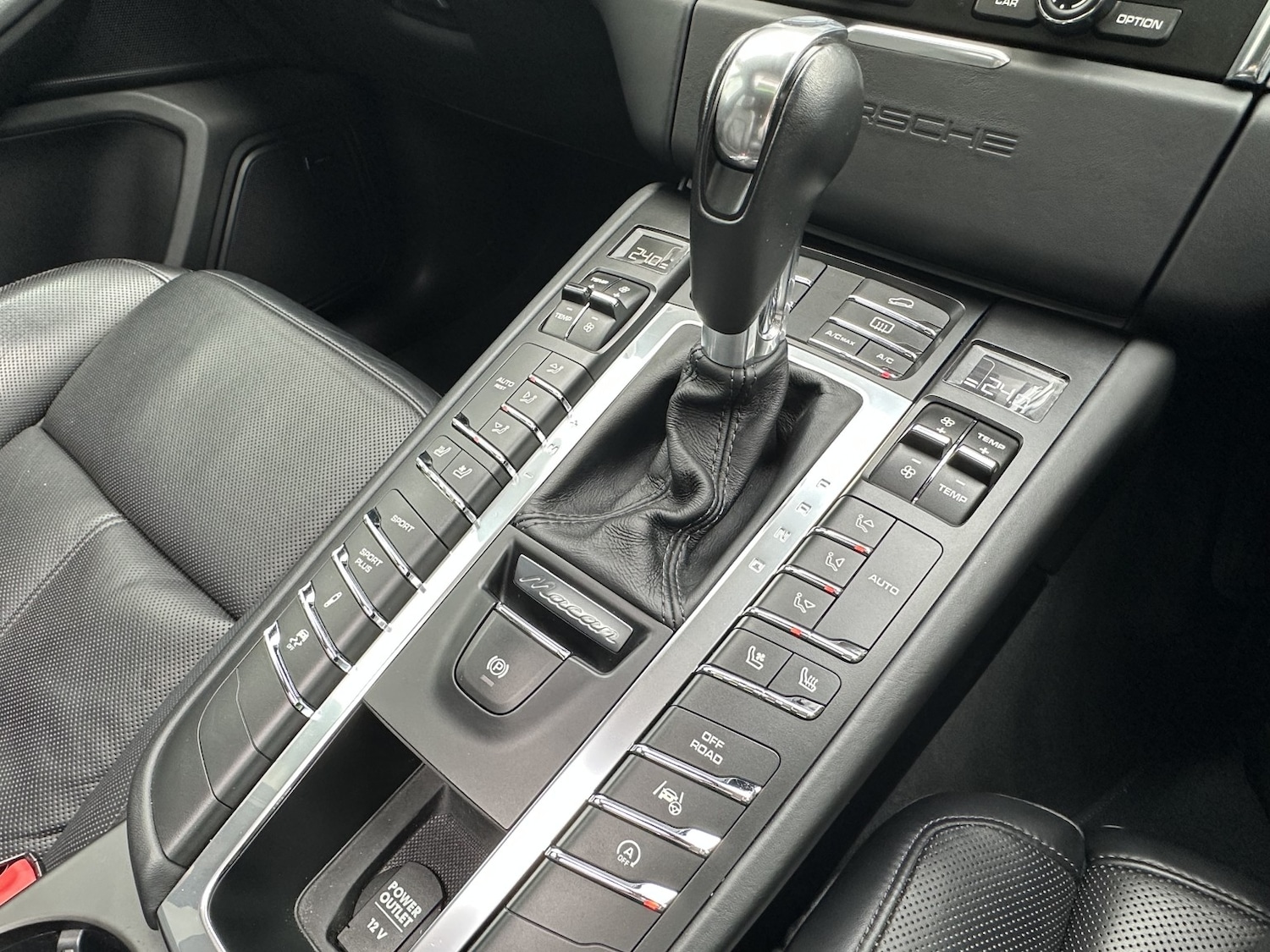 Used Porsche Macan 2015 for sale - 77632390: Photo 9