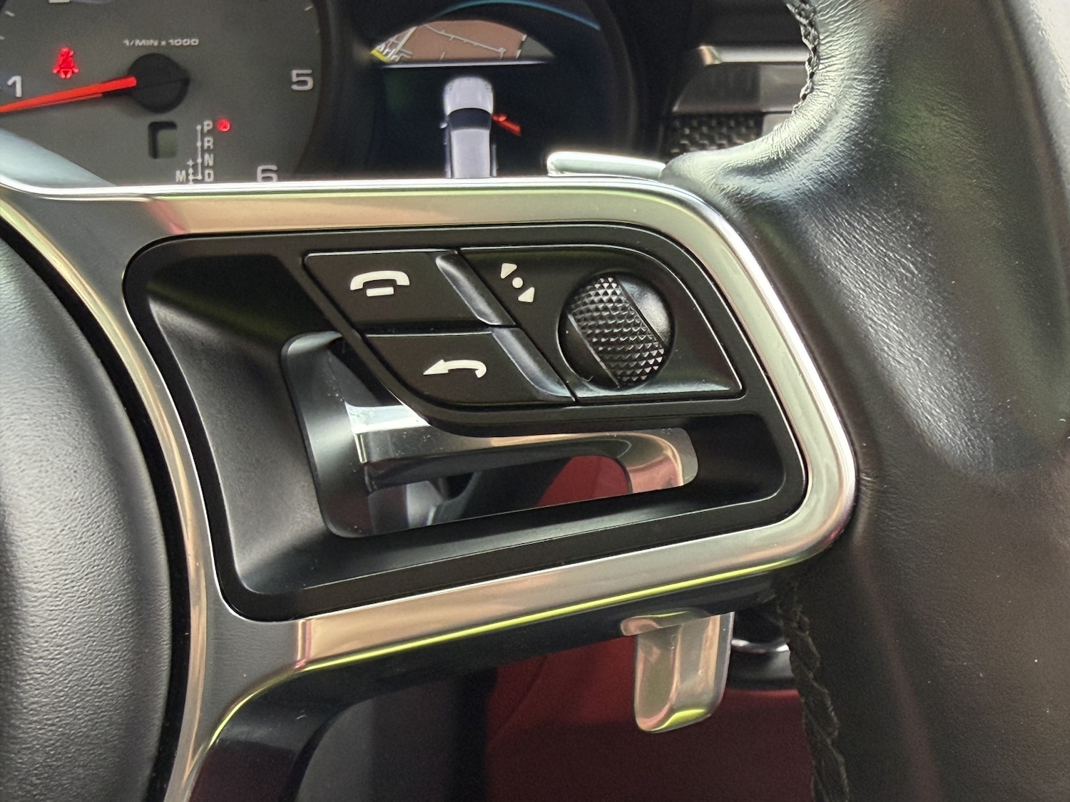 Used Porsche Macan 2016 for sale - 76741362: Photo 16