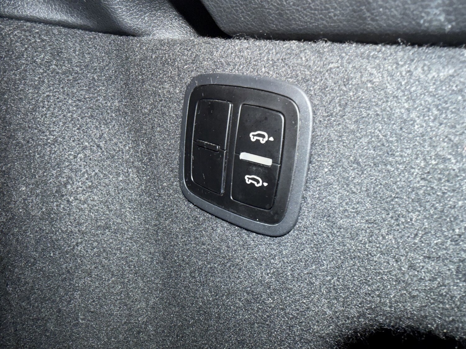 Used Porsche Macan 2016 for sale - 76741362: Photo 25