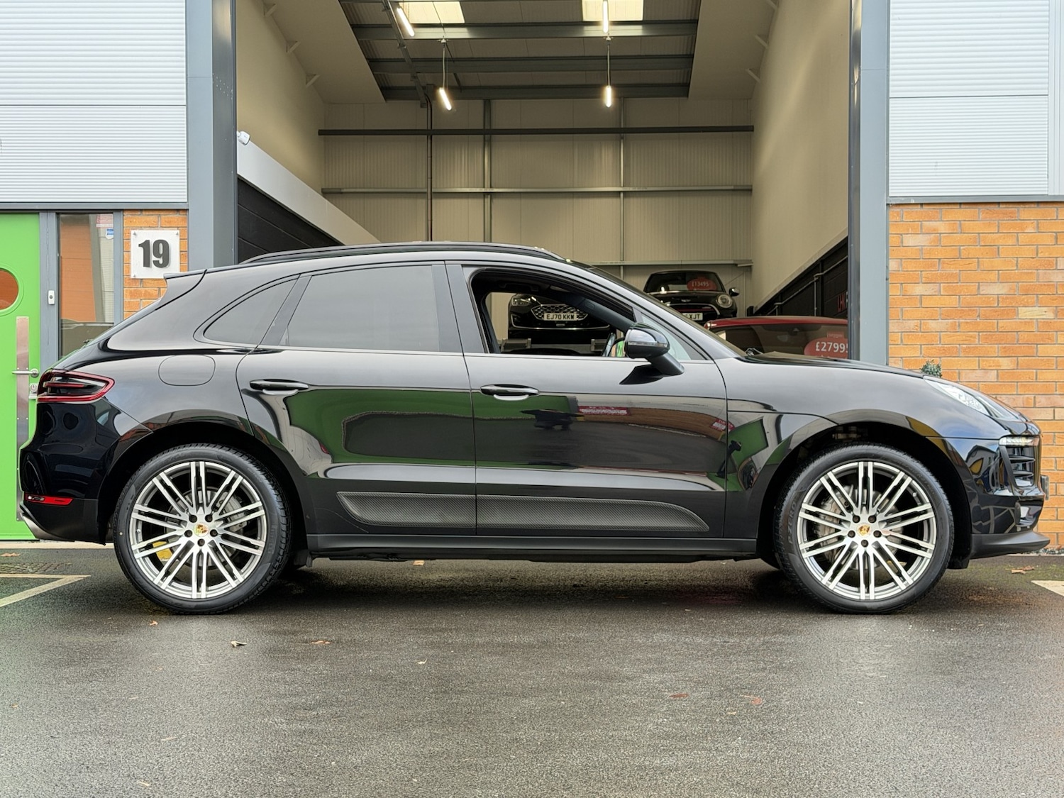 Used Porsche Macan 2016 for sale - 76741362: Photo 28