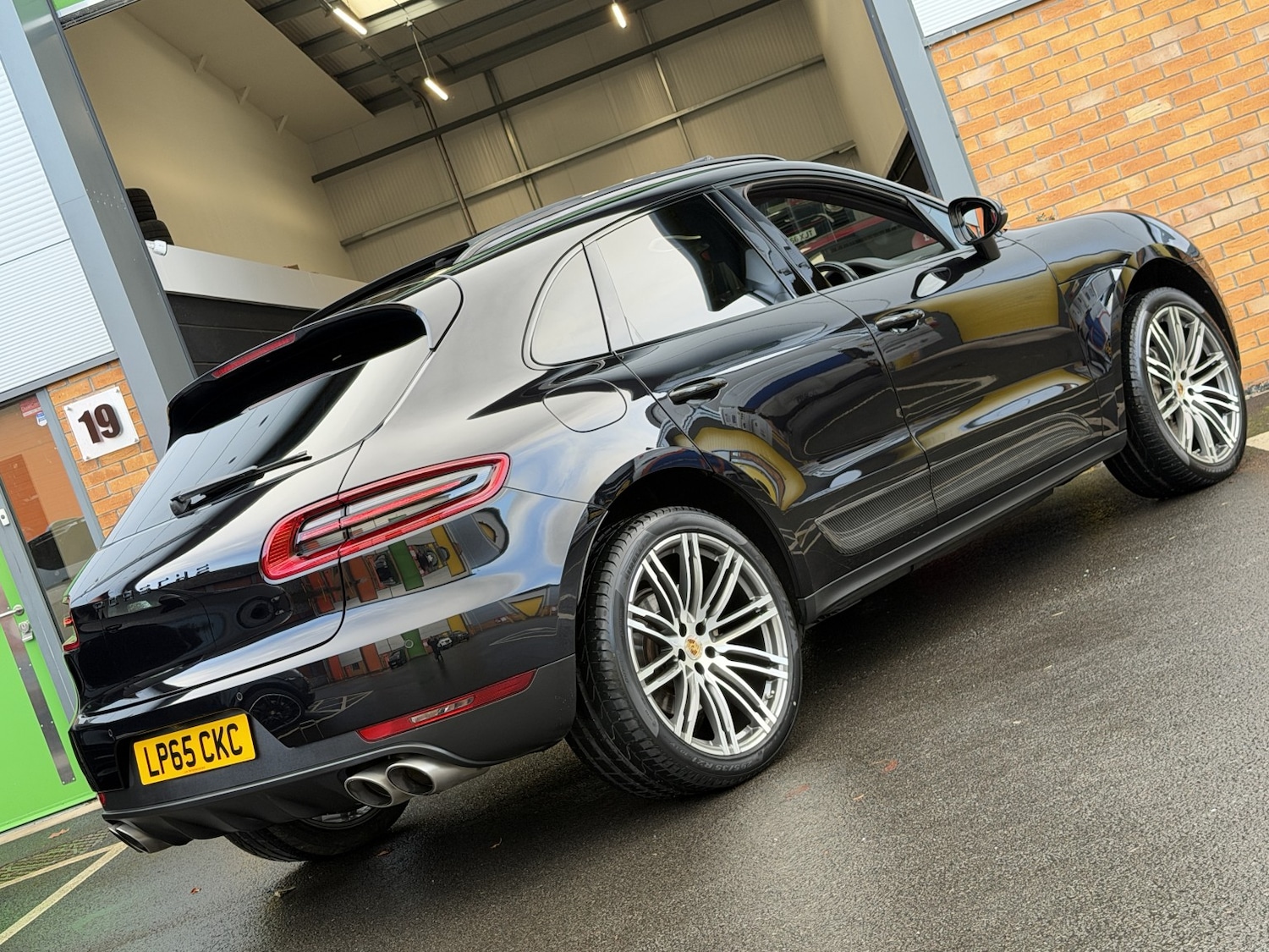 Used Porsche Macan 2016 for sale - 76741362: Photo 29