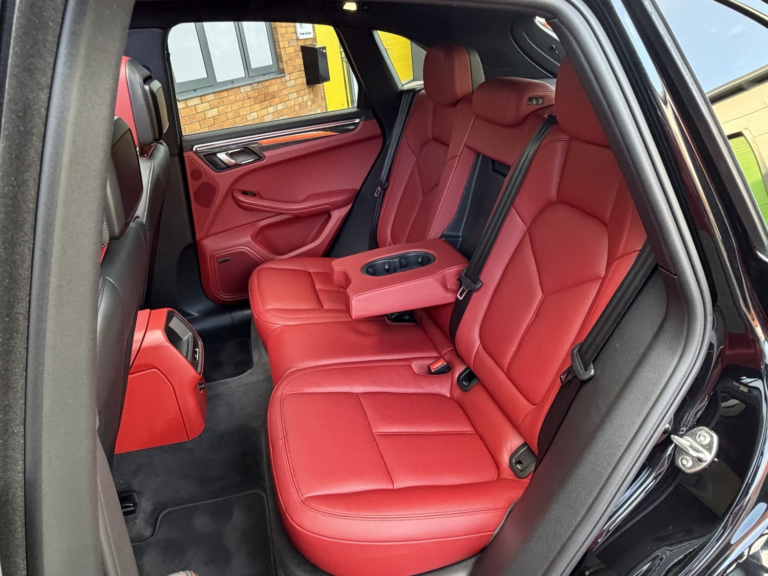 Used Porsche Macan 2016 for sale - 76741362: Photo 9