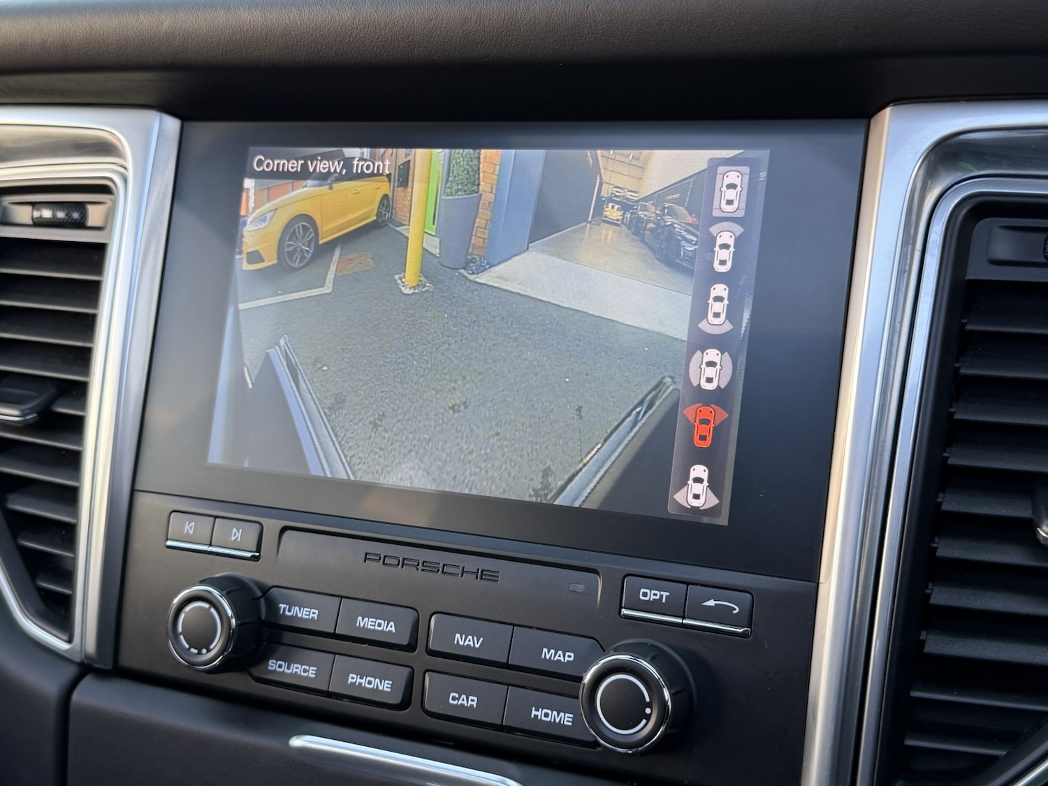 Used Porsche Macan 2018 for sale - 77954040: Photo 13