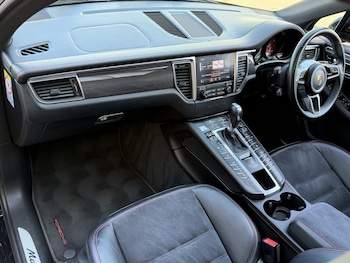 Used Porsche Macan 2018 for sale - 77954040: Photo