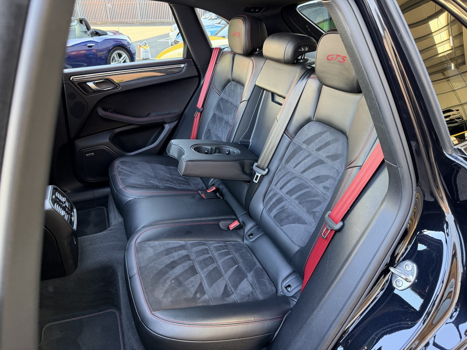 Used Porsche Macan 2018 for sale - 77954040: Photo 6