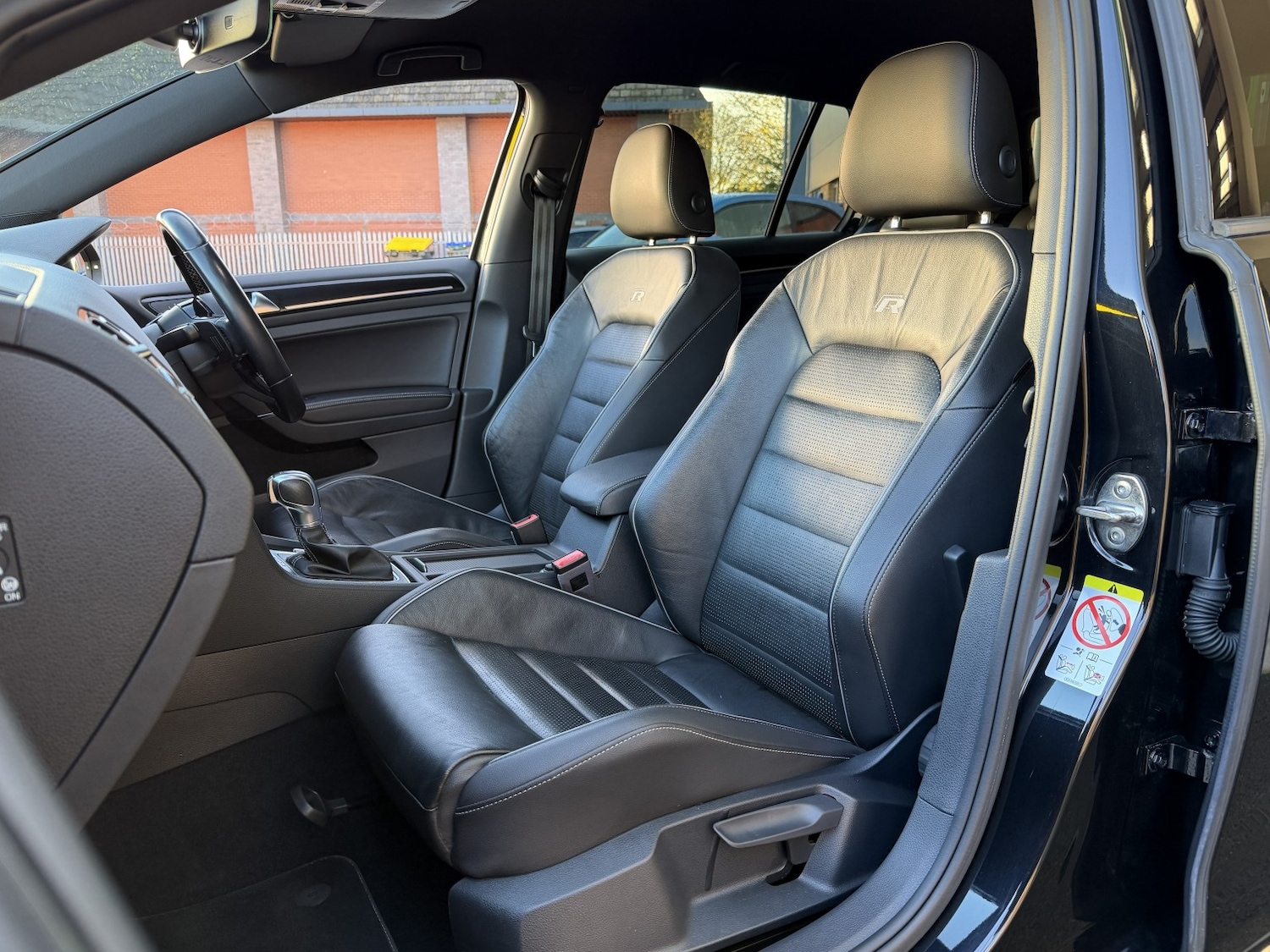 Used Volkswagen Golf 2018 for sale - 76799311: Photo 5