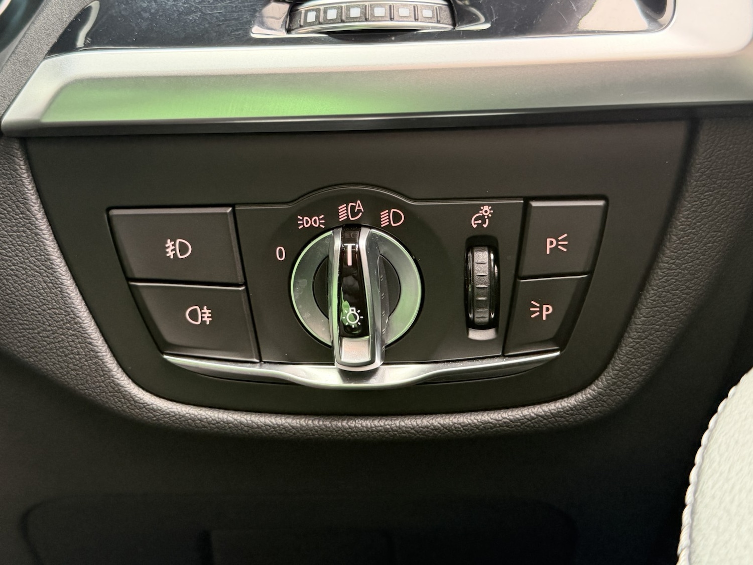 Used BMW X4 2019 for sale - 77609905: Photo 16